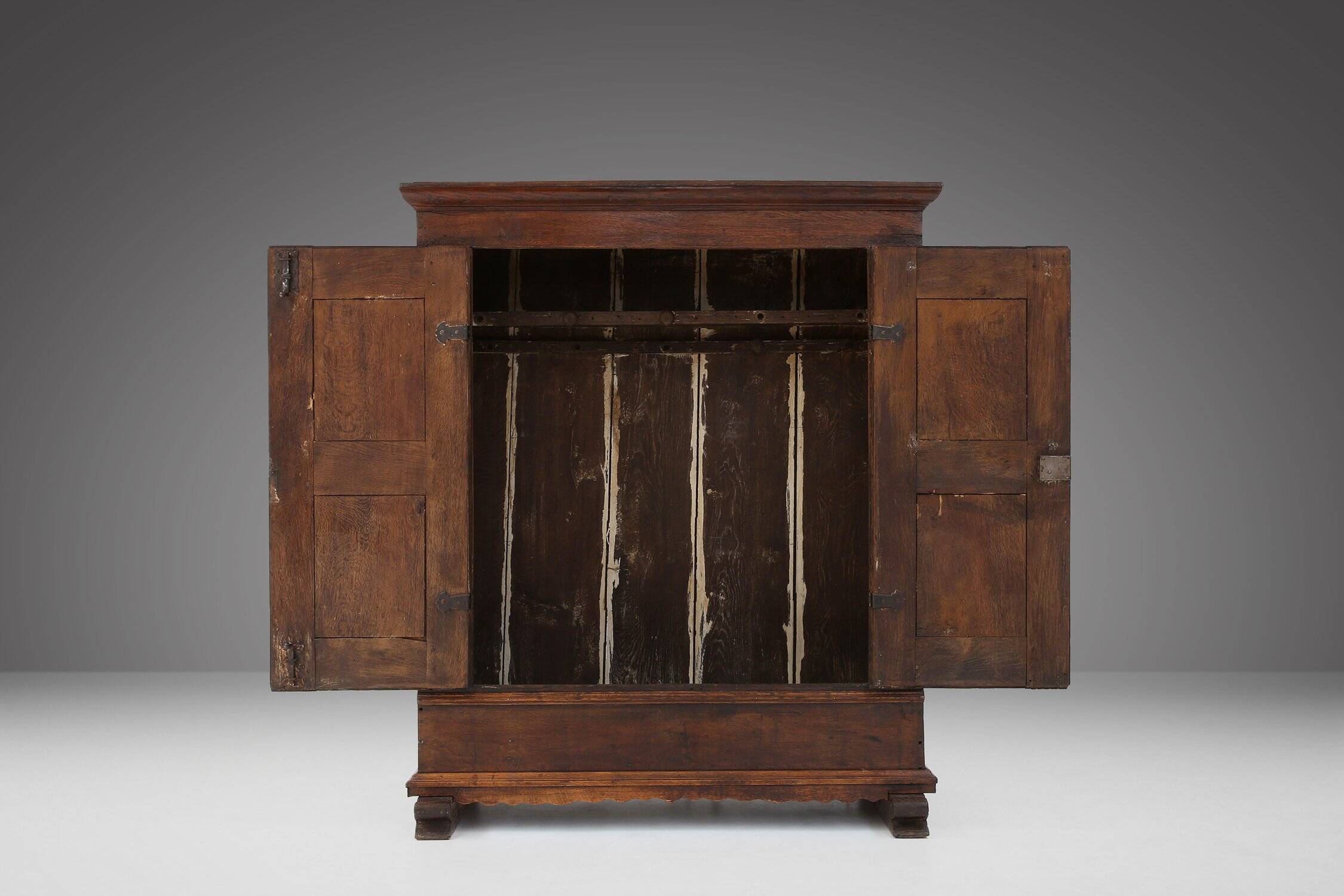 Late 18th Century Flemish oak Cabinet, ca. 1780s