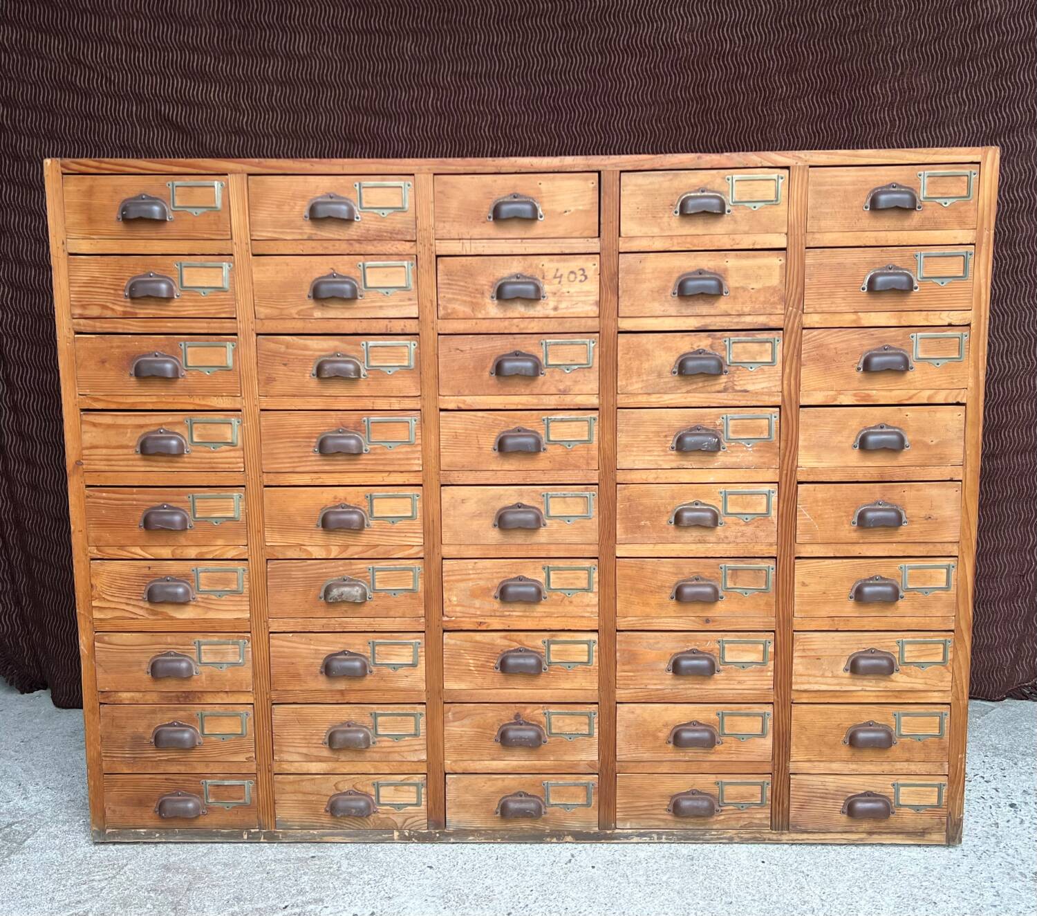 Vintage hardware trade furniture