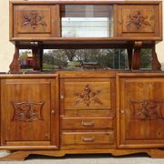 Grand buffet 2 corps en noyer et marbre
