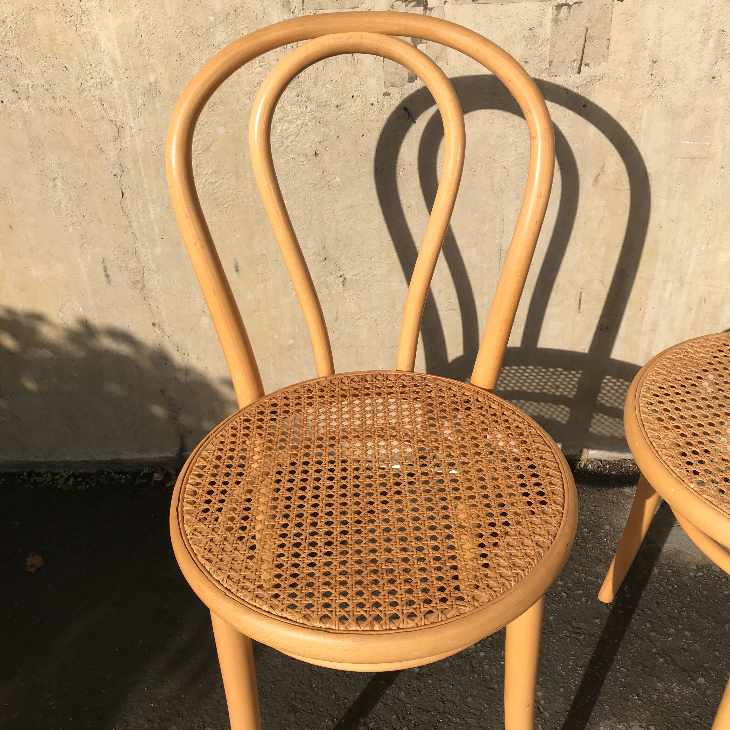 Pair of wooden chairs sews blonde