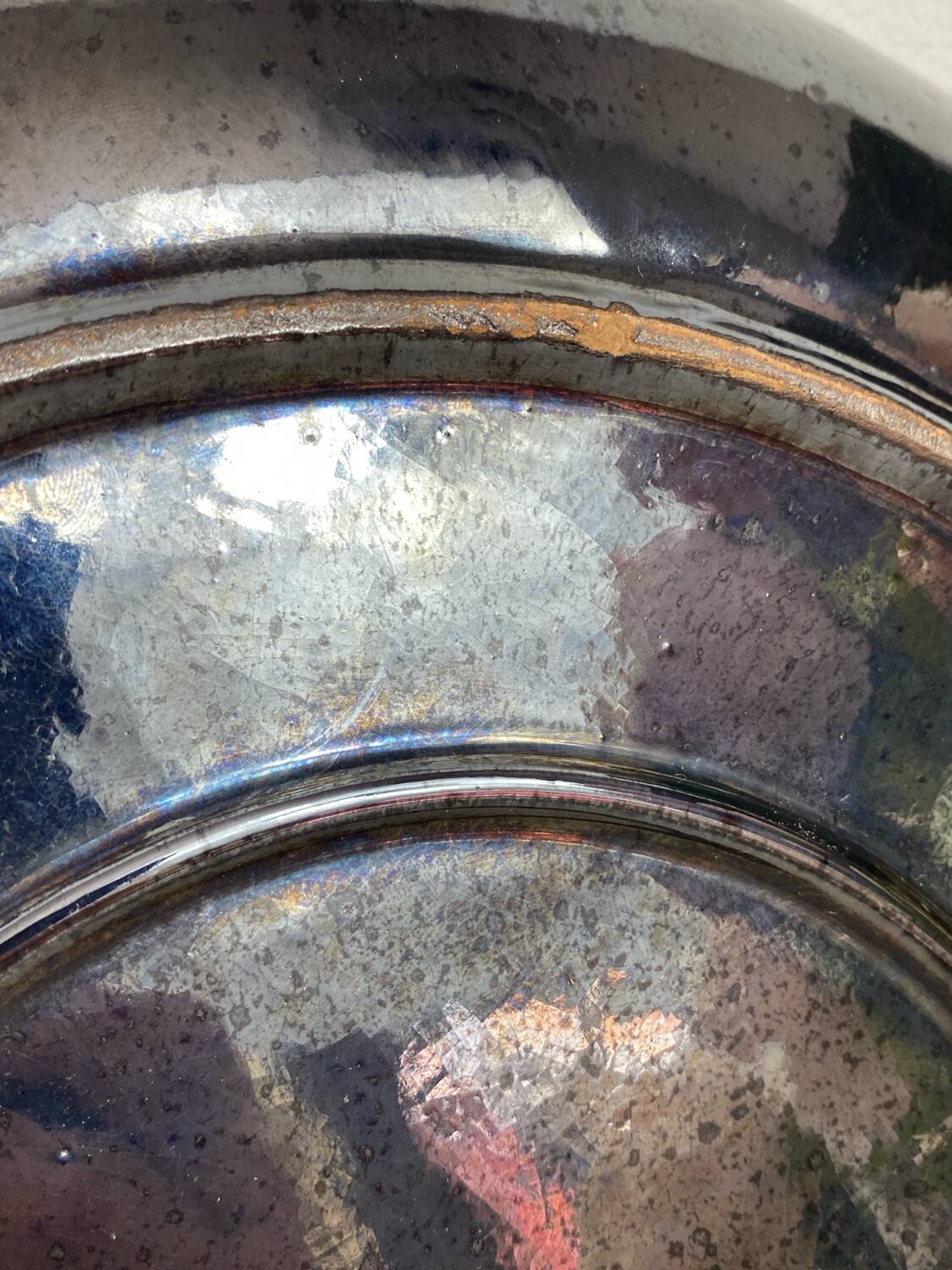 Round iridescent ceramic dish Vallauris