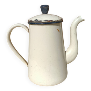 Petite cafetière rétro
