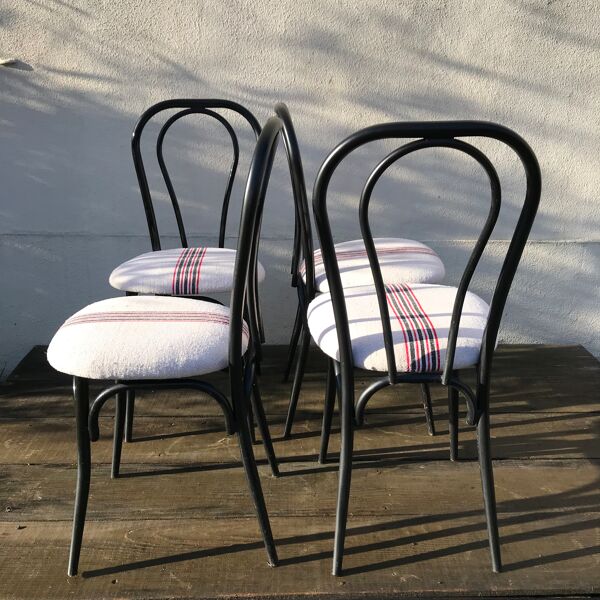 4 chaises bistro vintage noires en metal