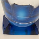 4 blue crystal glasses with rectangular base