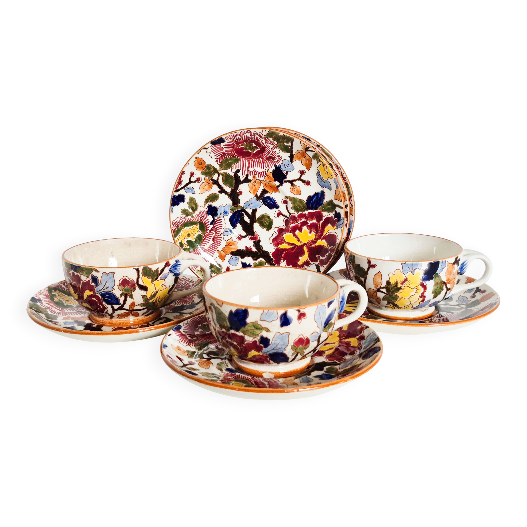 Cups (3) and saucers (6) for coffee in Gien earthenware, "Peonies" pattern.