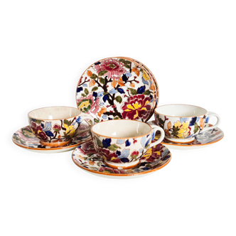 Cups (3) and saucers (6) for coffee in Gien earthenware, "Peonies" pattern.