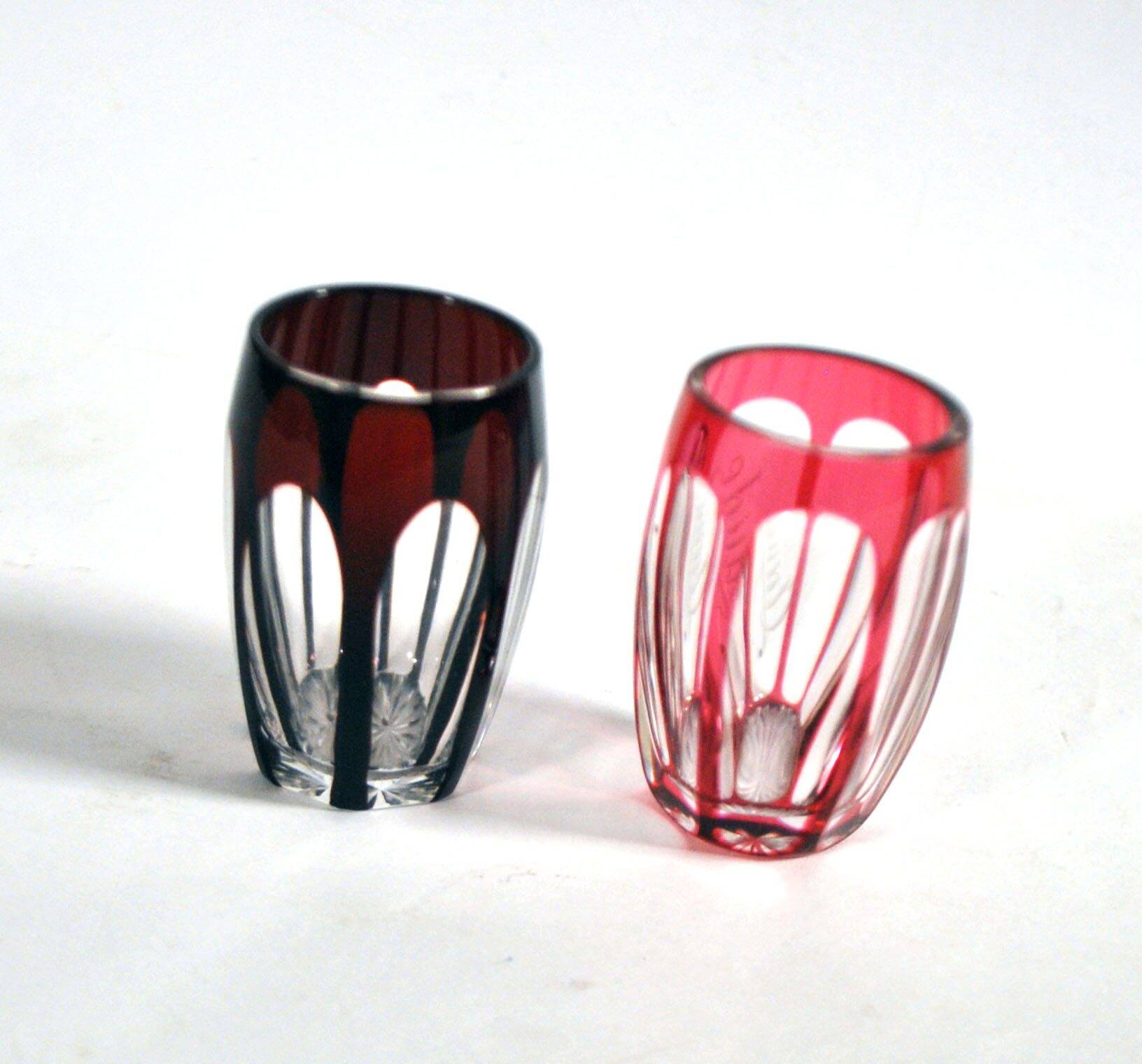 SAINT-LOUIS set of 2 crystal double overlay red engraved shooter glasses