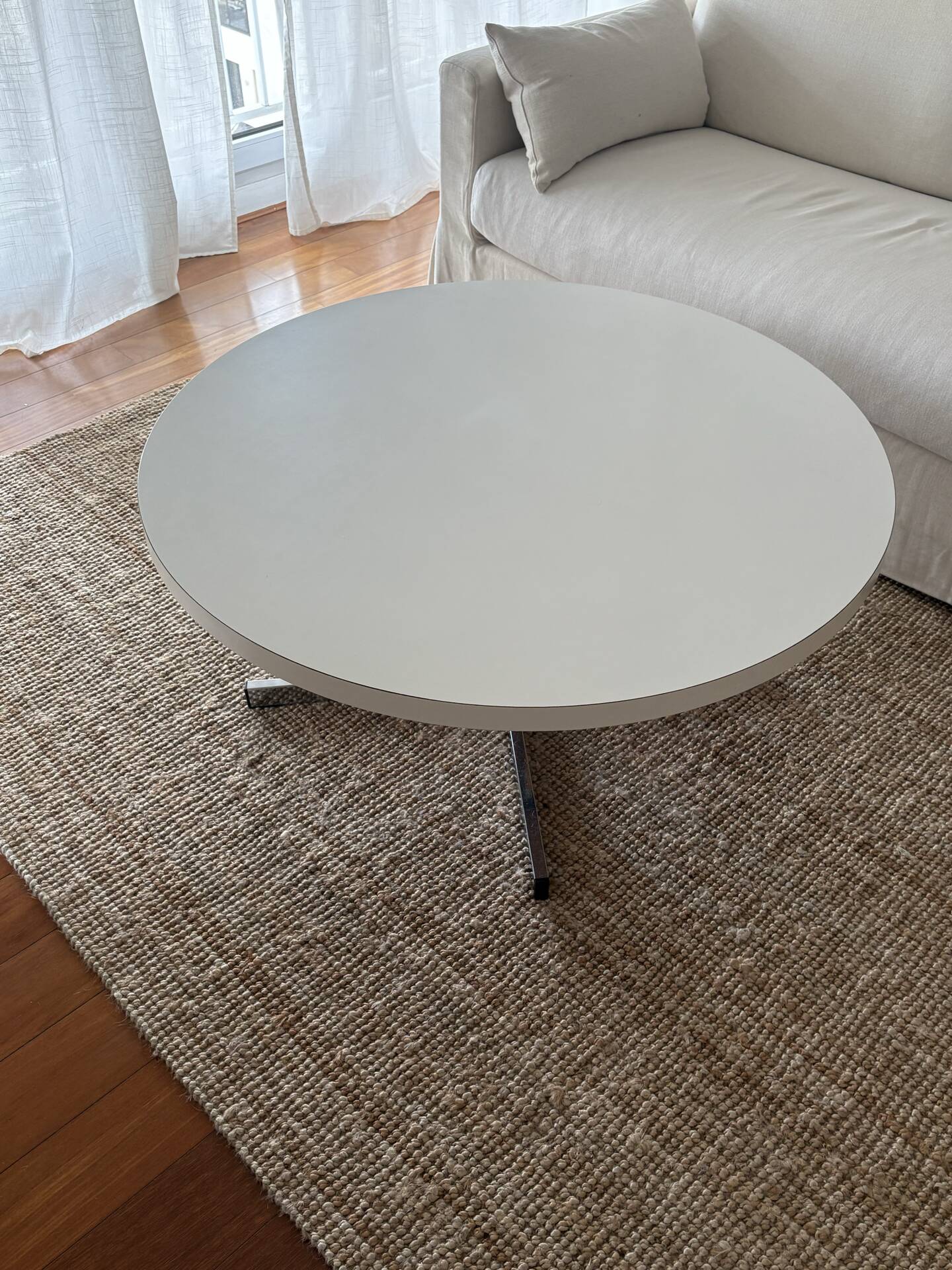 Meurop coffee table
