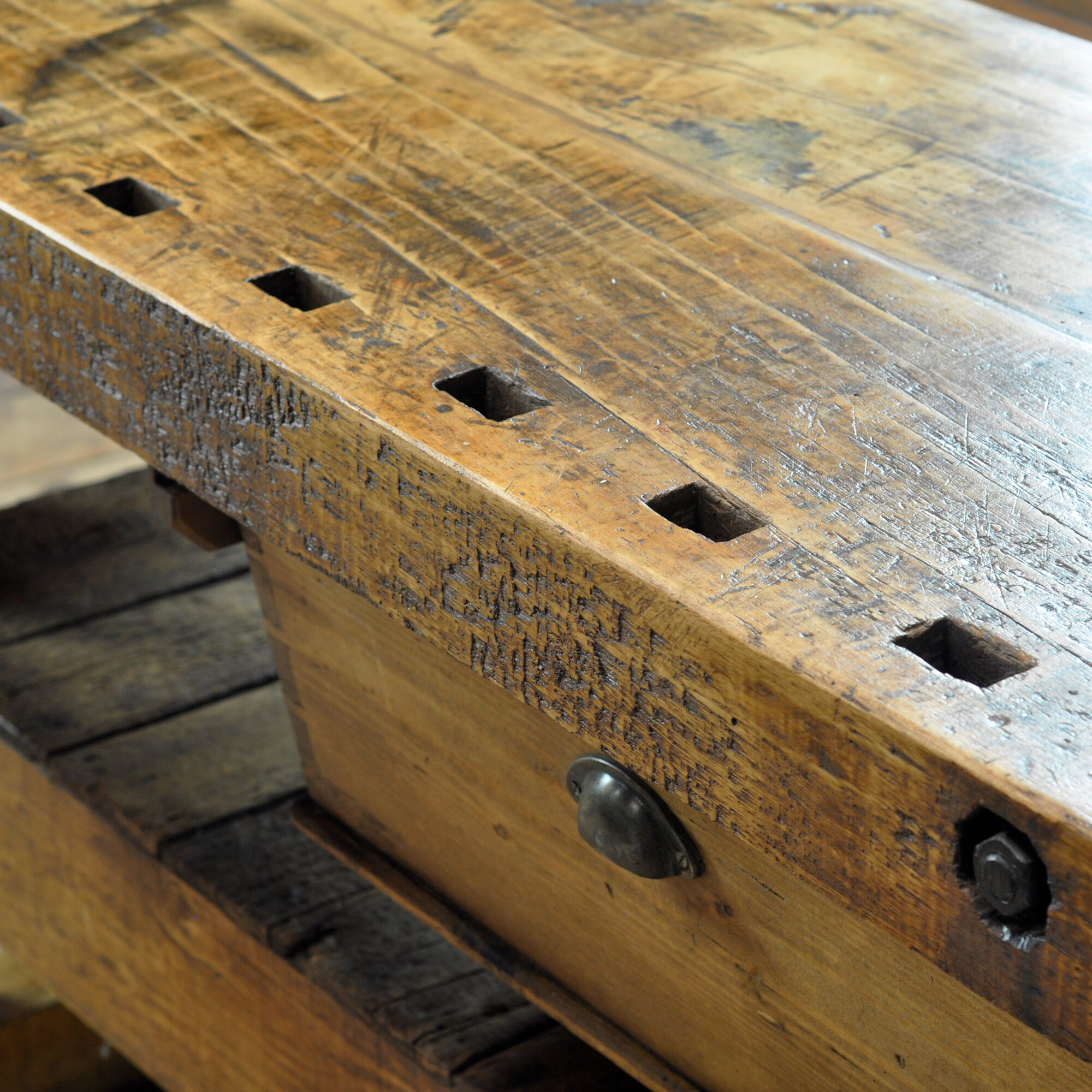 Oak carpenters workbench, circa 1920