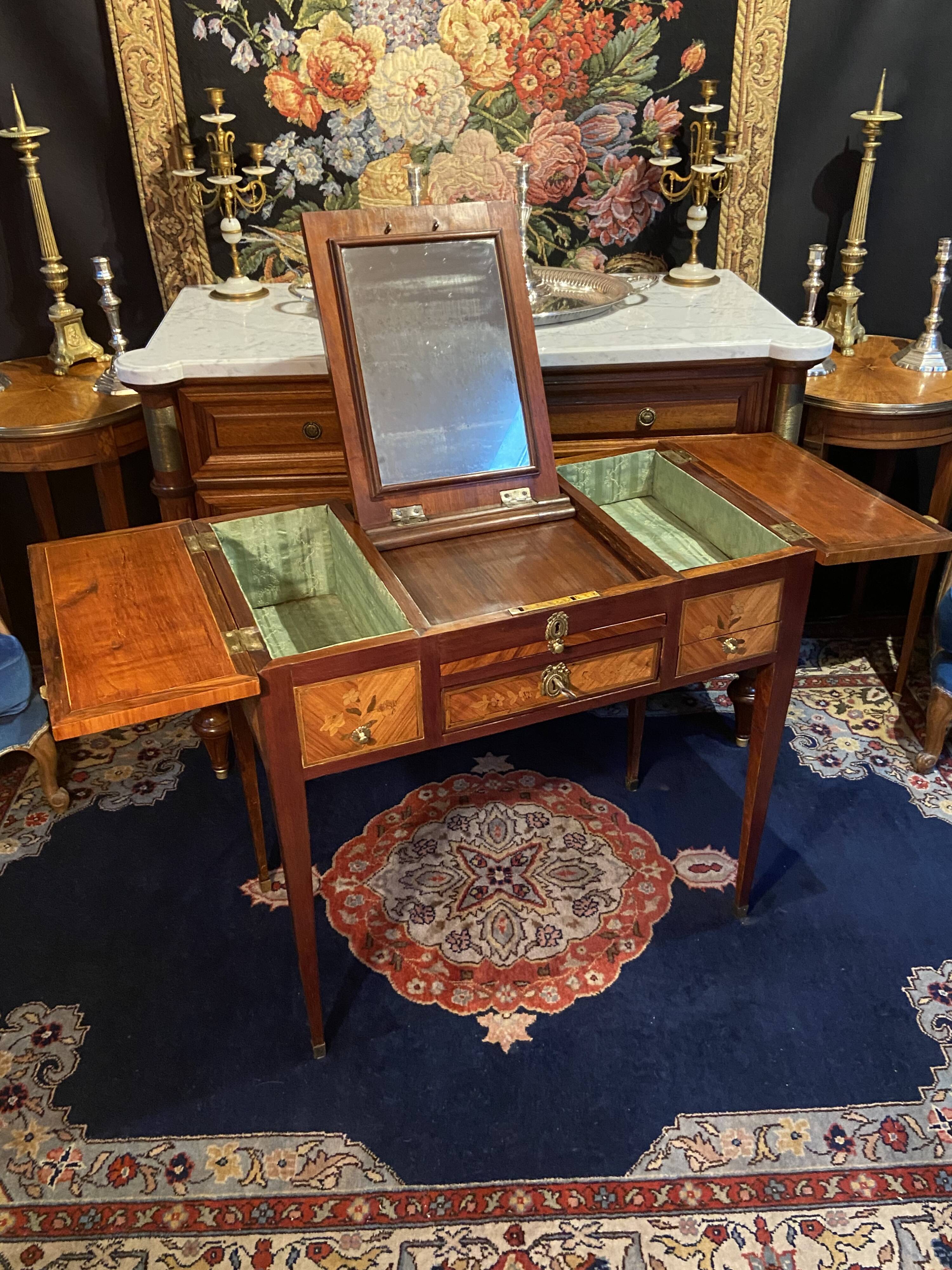 18th-century hairdresser with Louis XVI marquetry decoration.