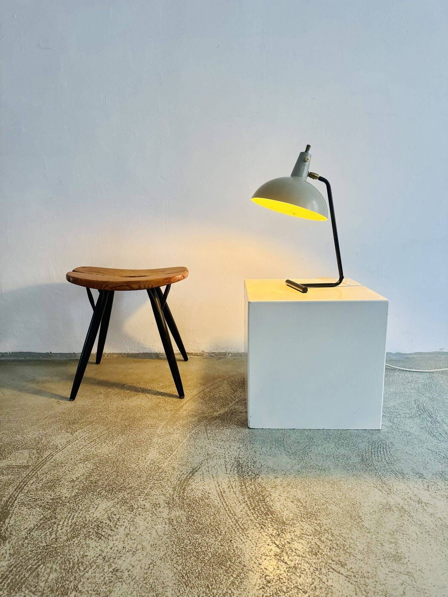 Model 601 'The Director' Table Lamp By Anvia Nederland, The Netherlands 1950S