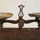 Ancienne petite balance en fonte et cuivre