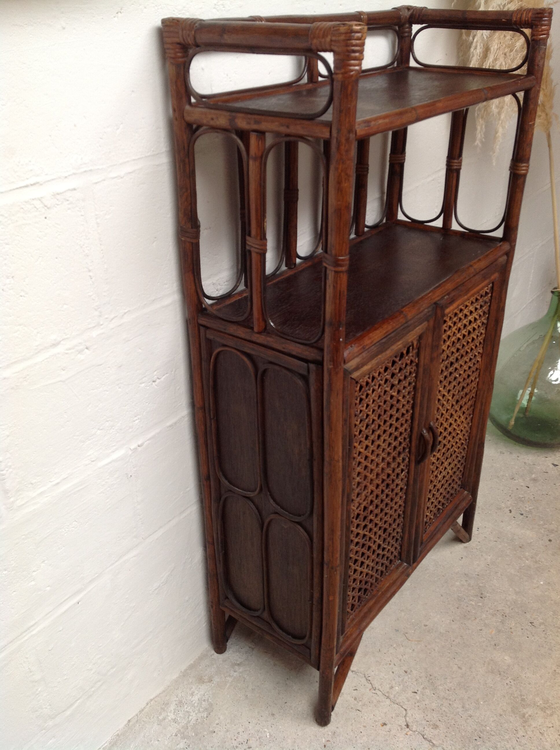 Buffet wood and rattan canning
