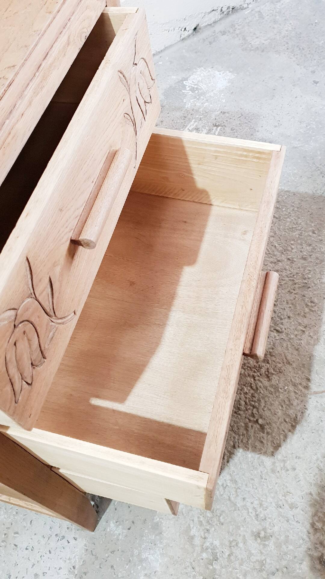 Vintage chest of drawers