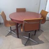 Butterfly extension teak round table
