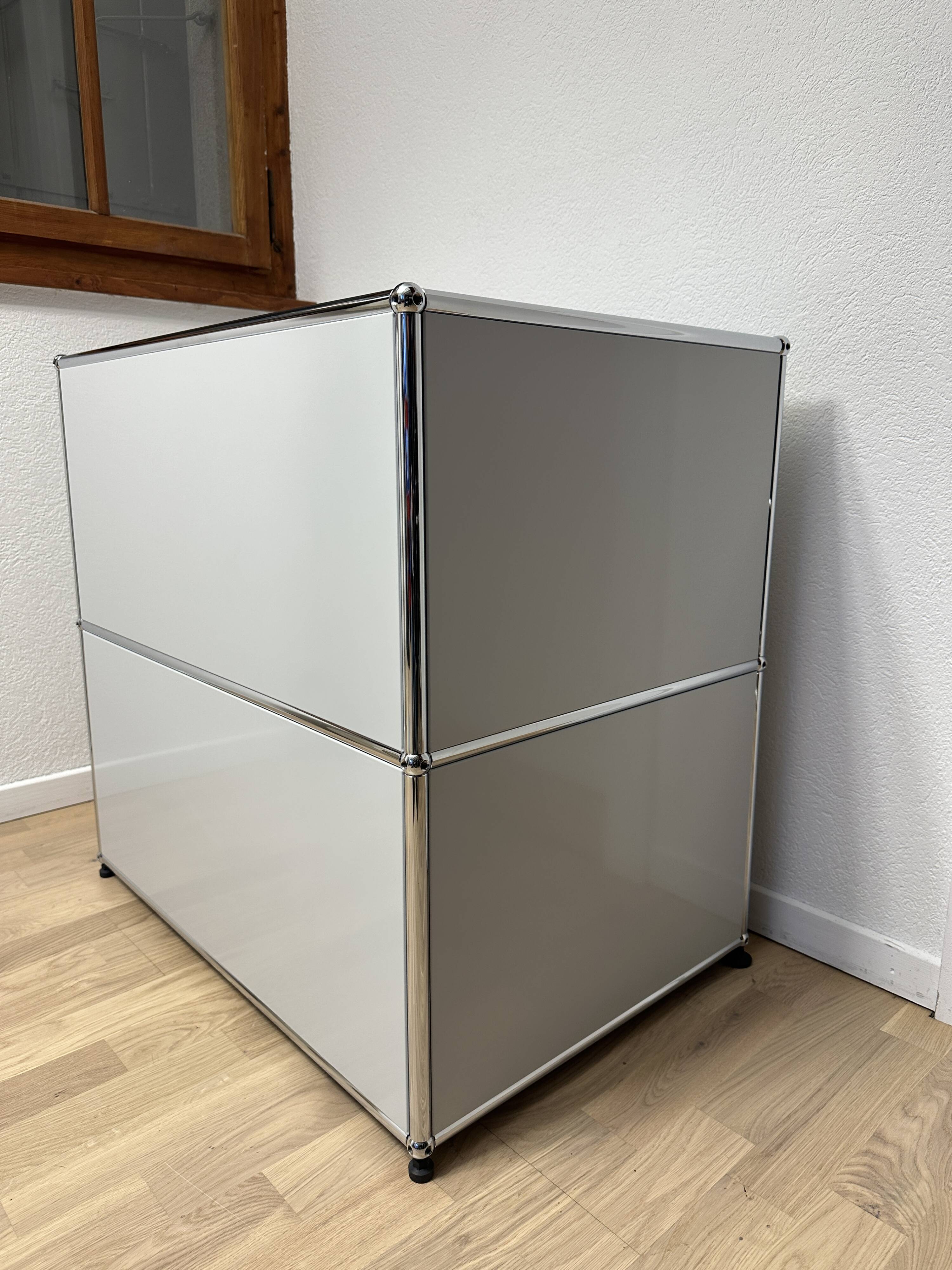 USM Haller Commode in Light Grey