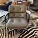 Fauteuil Executive Pollock en cuir gris par Knoll