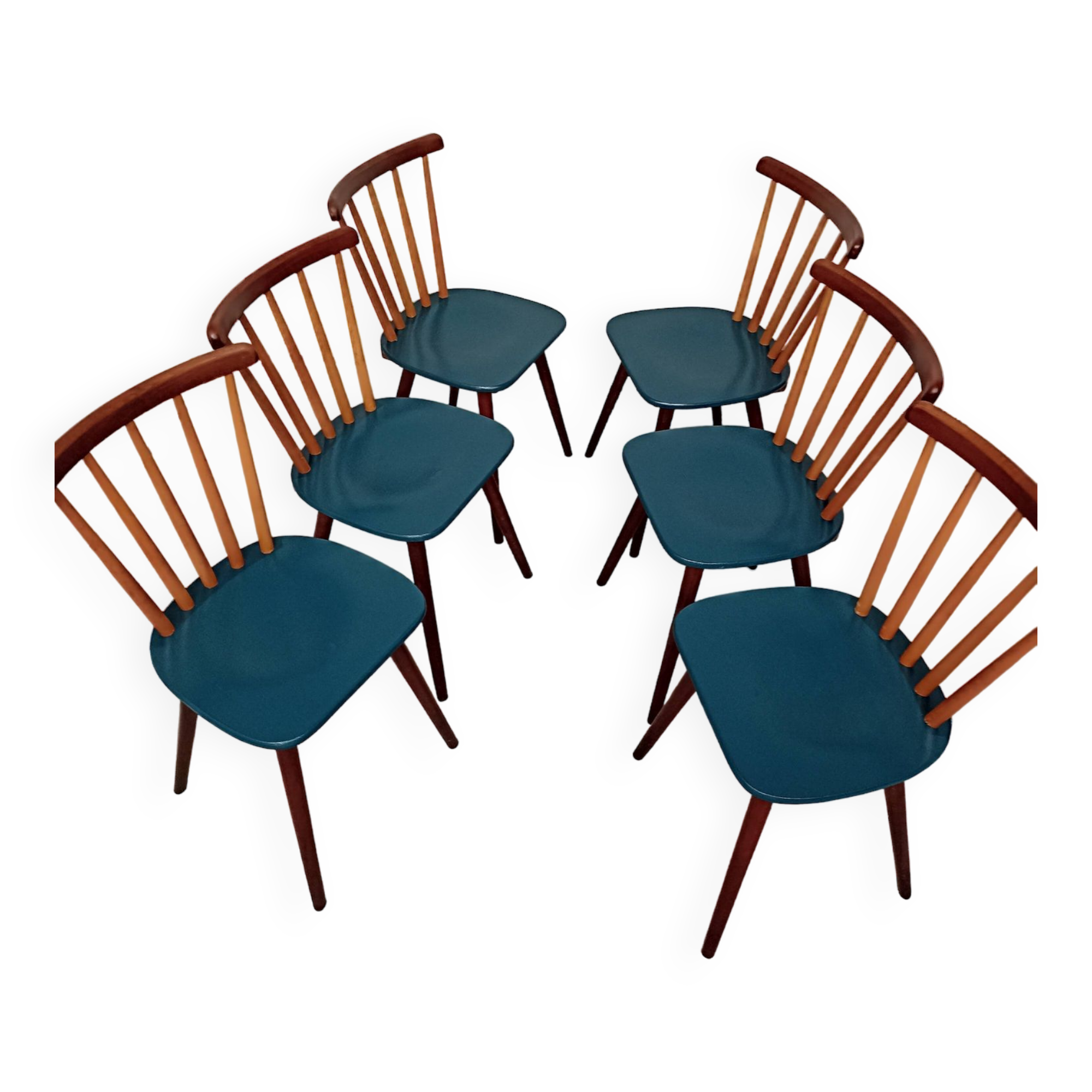 Set of 6 vintage bistro chairs