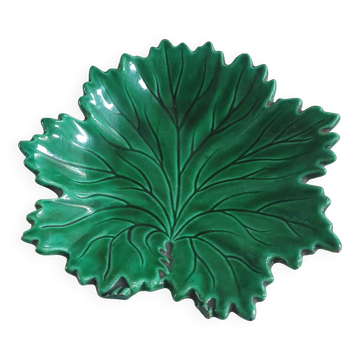 vintage empty pocket cup hornberg slip in green ceramic leaf shape