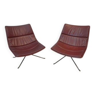 Pair of Yuki Zanotta lounge chairs
