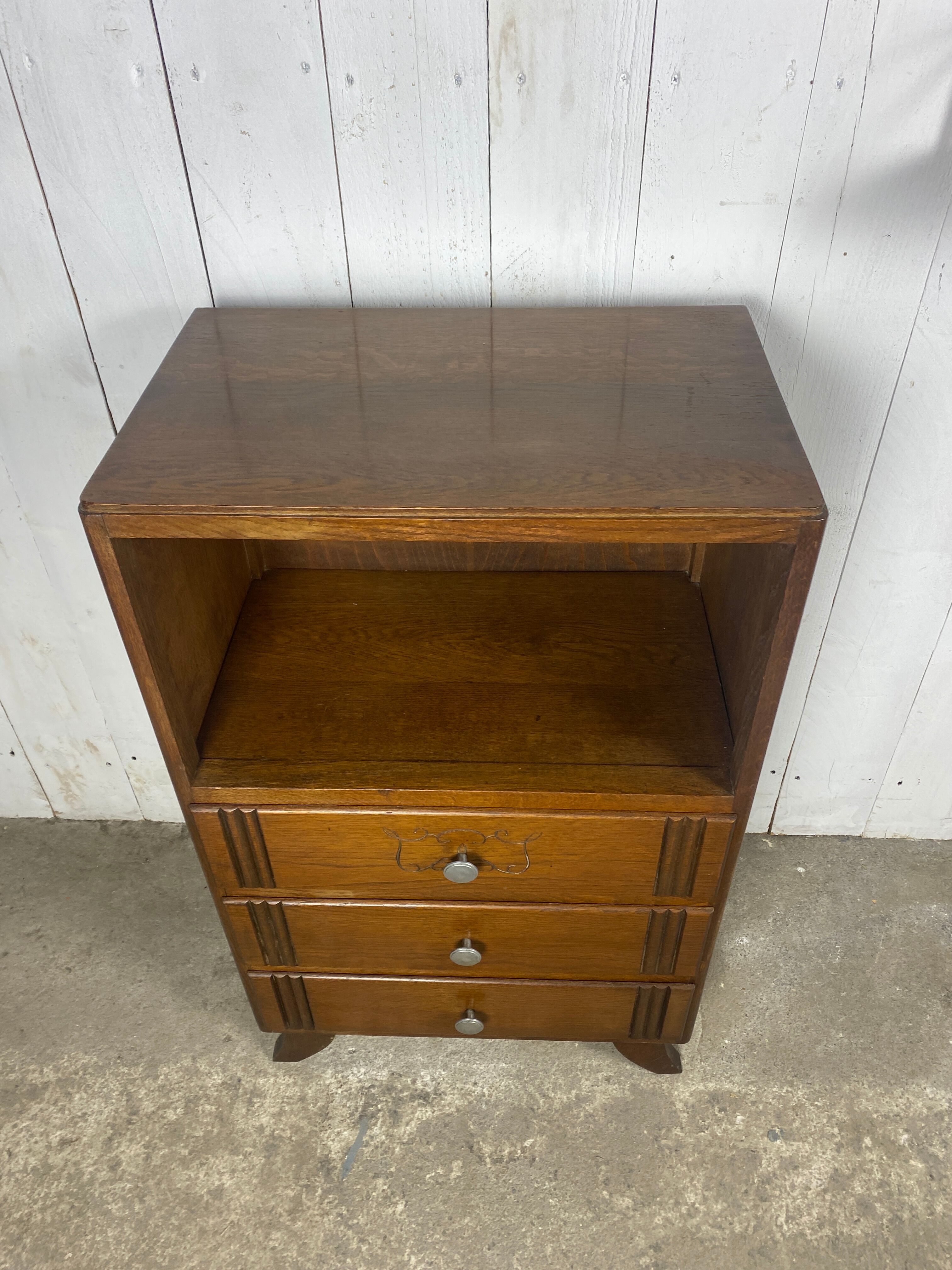 Commode art deco