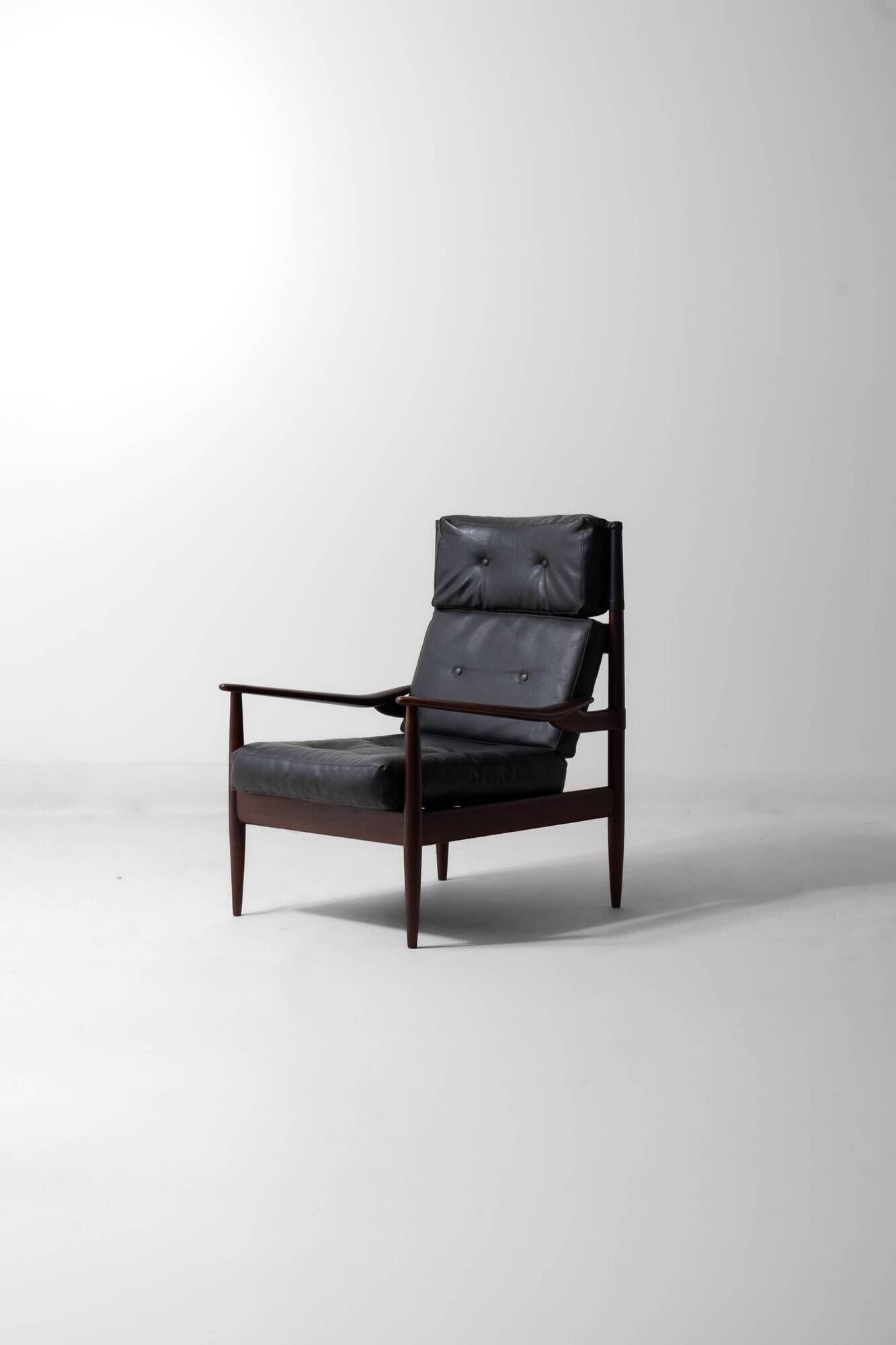 Set of modernist lounge chairs by BEKA, 1960s