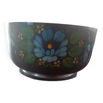 Black metal Bowl with floral design