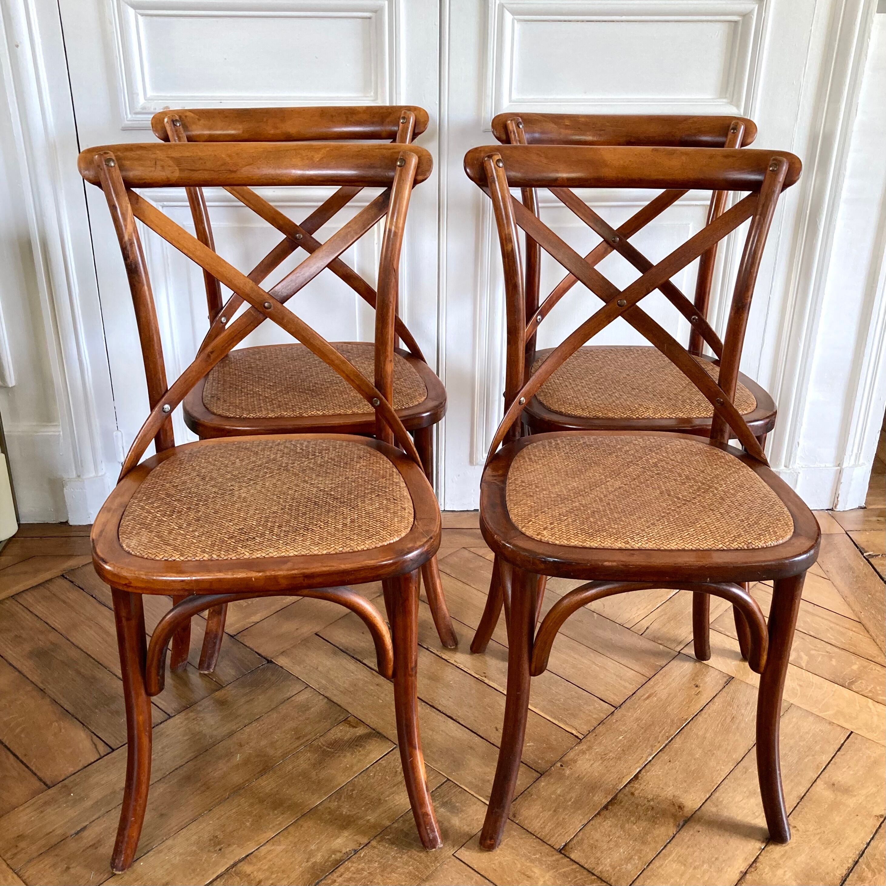 4 chaises bois et cannage style bistrot
