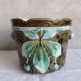 Gustave de Bruyn, Fives Lille, pot-hide-and-seek in barbotine