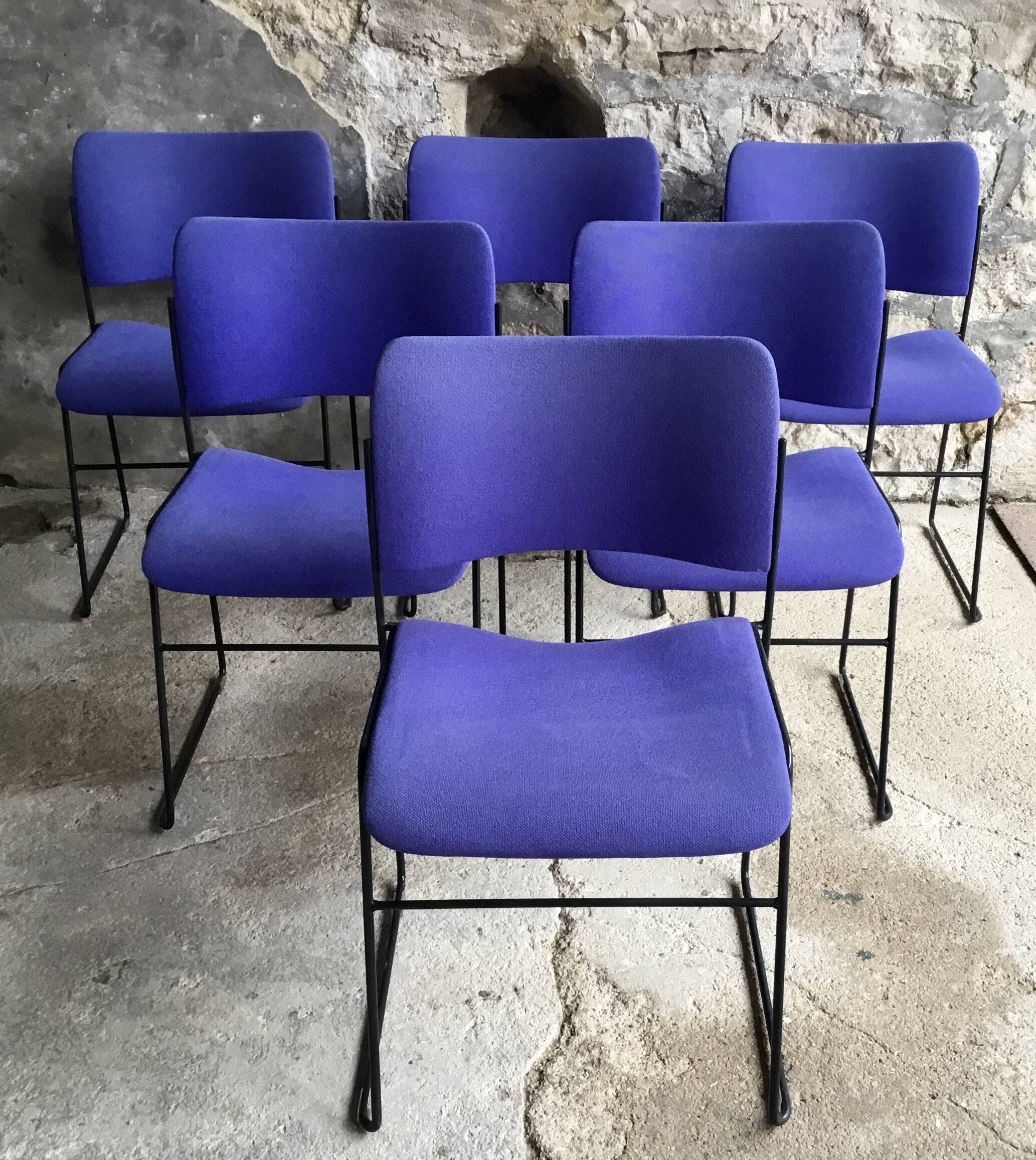 Set of 6 blue Howe 40/4 stacking chairs by David Rowland