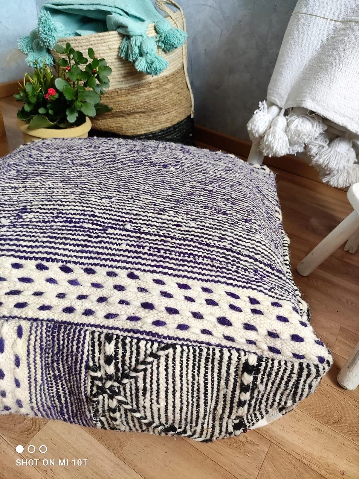 Berber pouf boujad oldschool 60cm by 60cm by 25cm