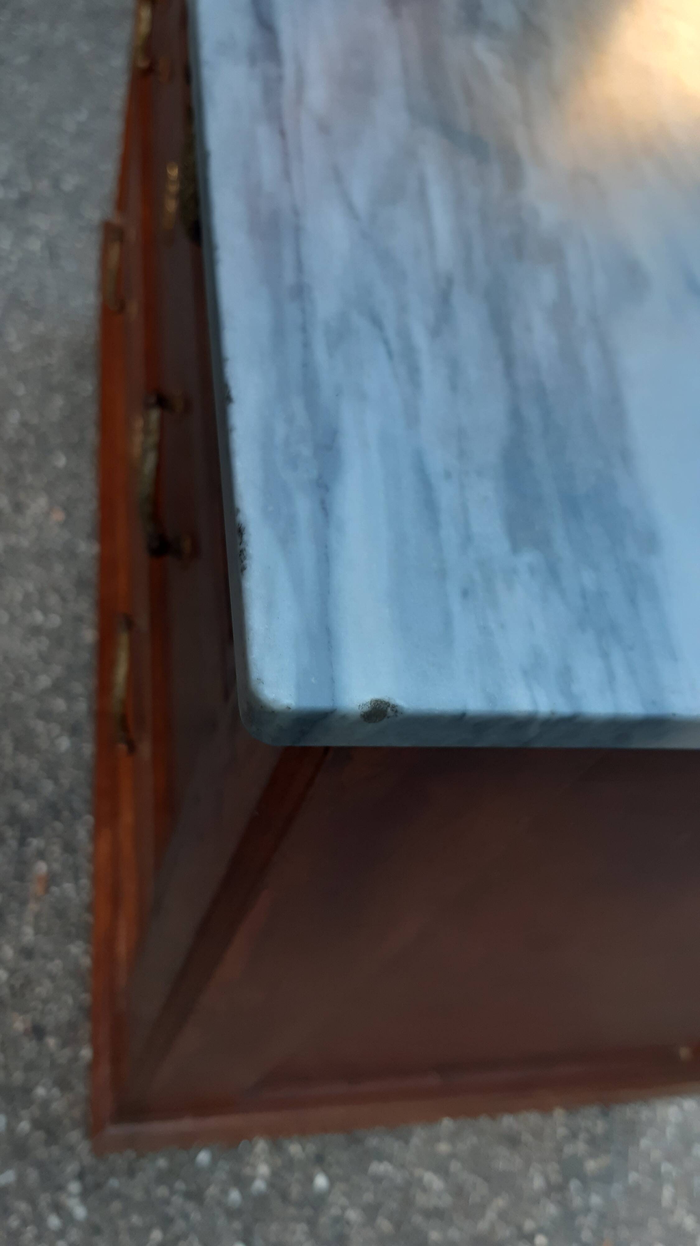 Commode chêne et marbre début XXème
