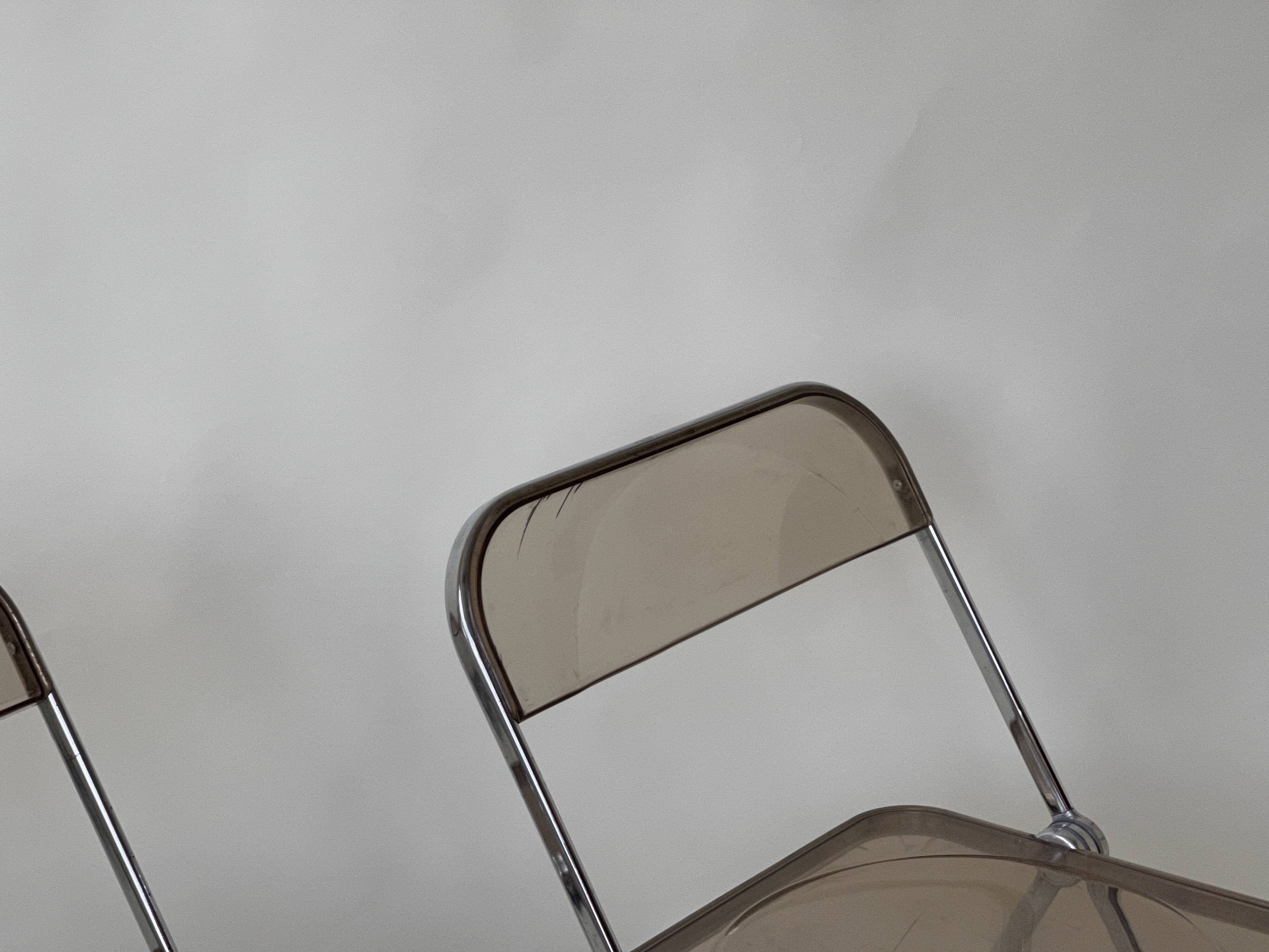 Pair of Folding Plia Chairs by Giancarlo Piretti