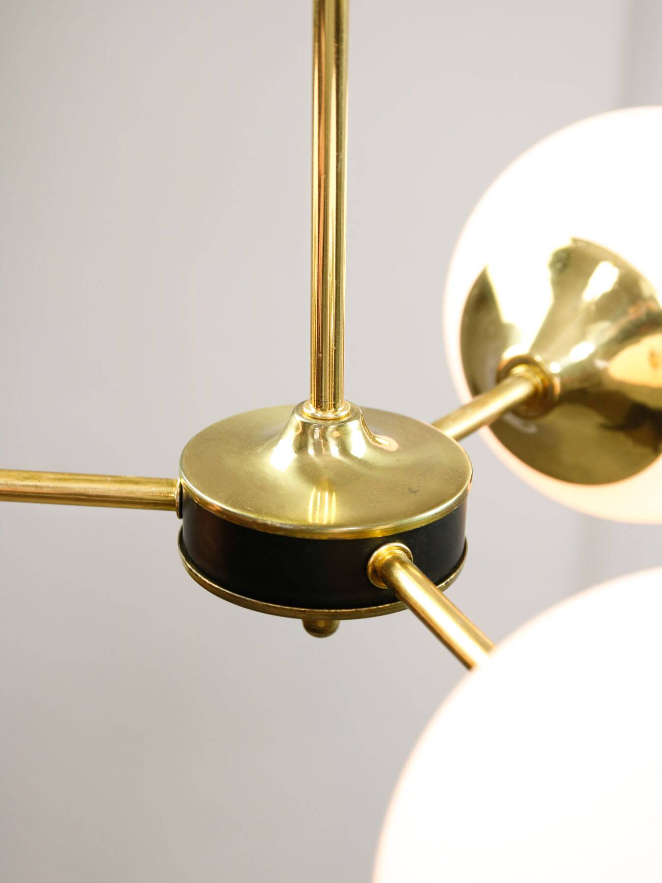 Mid-Century Modern Italian Chandelier in Brass and Opaline Glass, 1960s