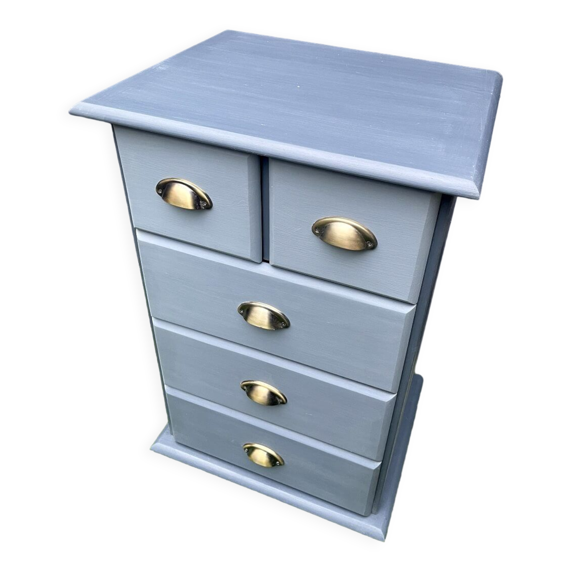 Ragpicker shades of gray