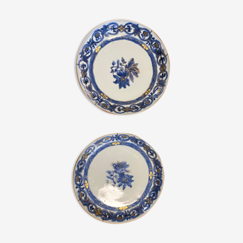 Set of two Chinese porcelain plates