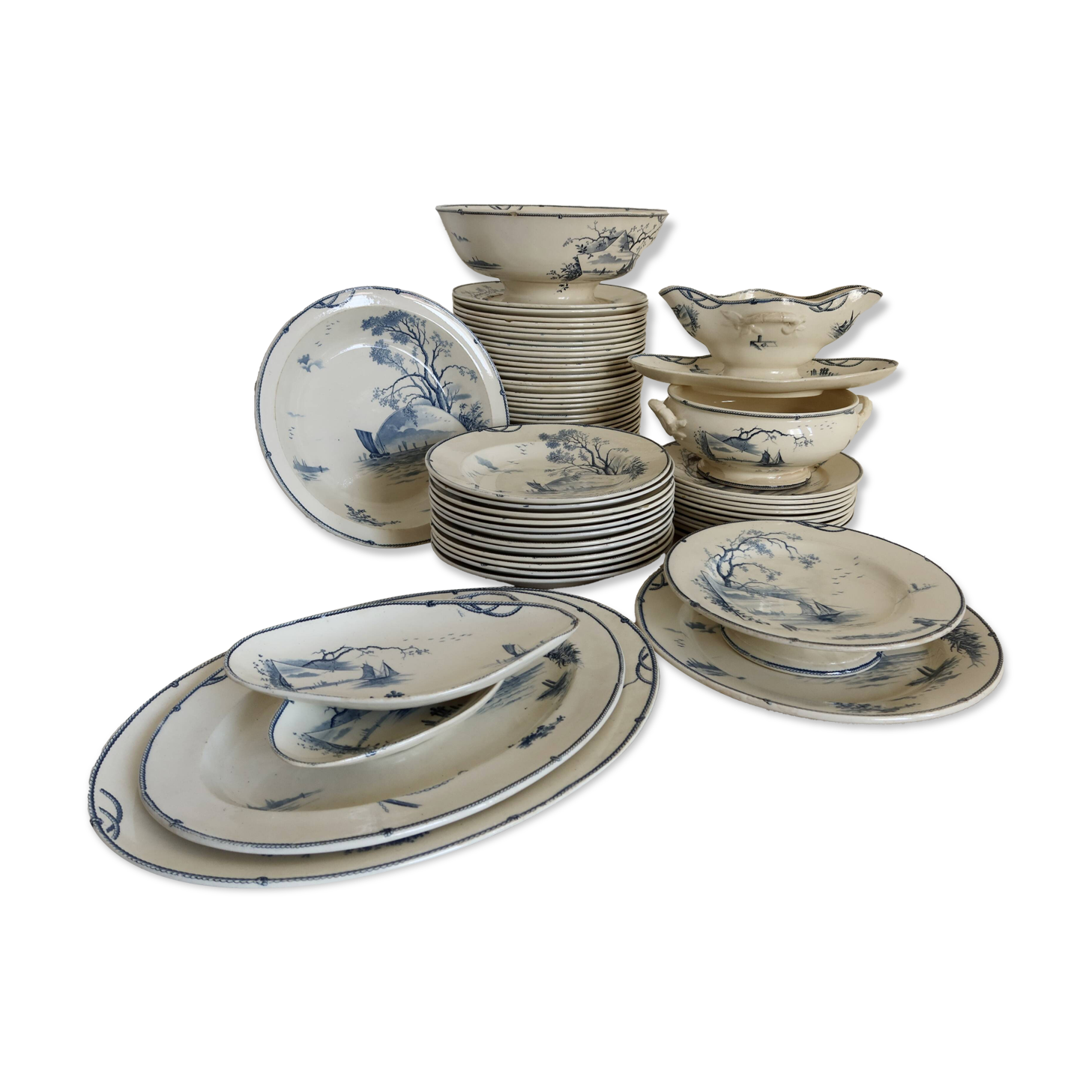 Table service 63 pieces Gien earthenware 19th century Marines model