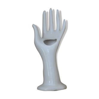 White baguier hand