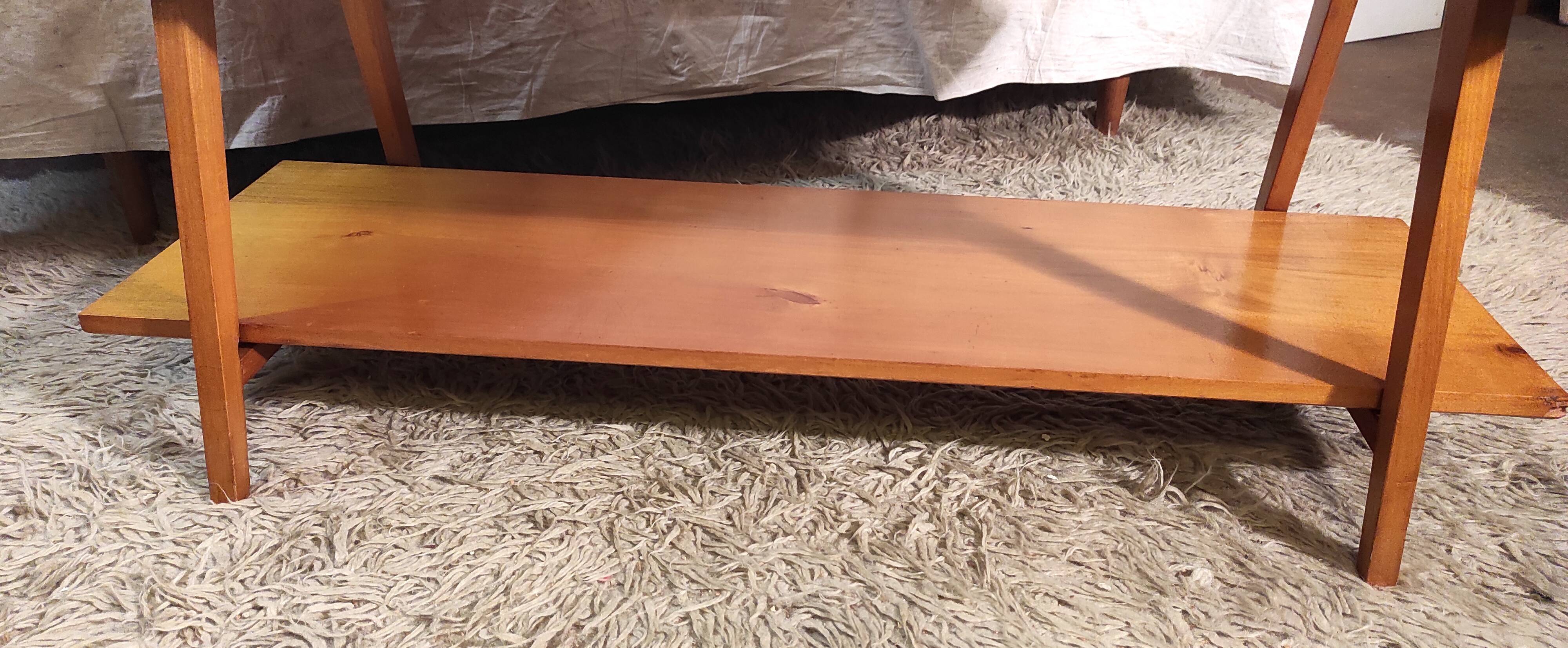 Solid wood coffee table with tapered legs - mid 20th century.