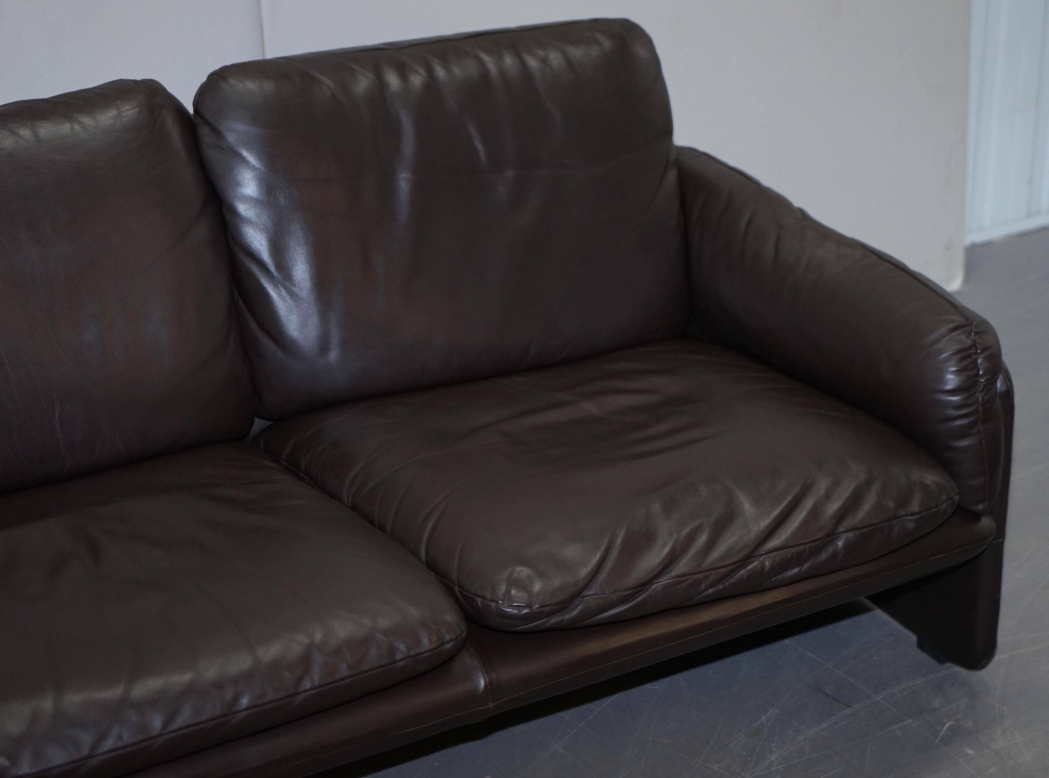 Two-seater Danish leather canapé Mid-Century Modern