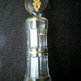 Carafe à alcool, flacon cristal Baccarat Saint-Louis, arabesques facettes or fin