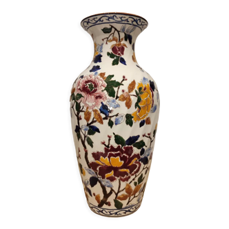 Peony vase from the Gien earthenware factory