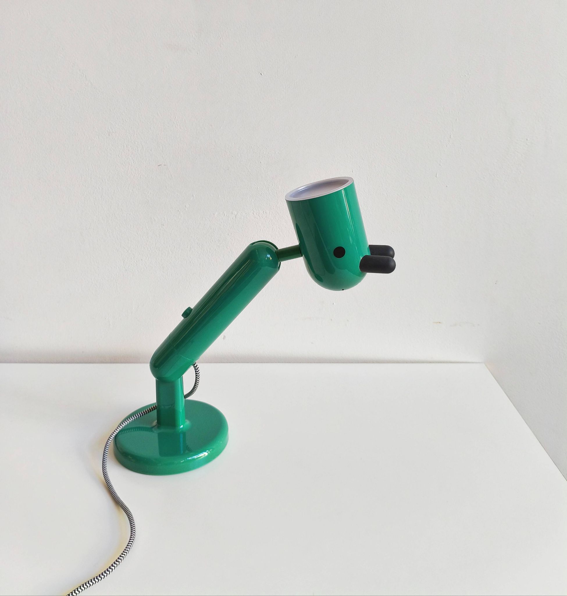 Monika Mulder designer articulated lamp
