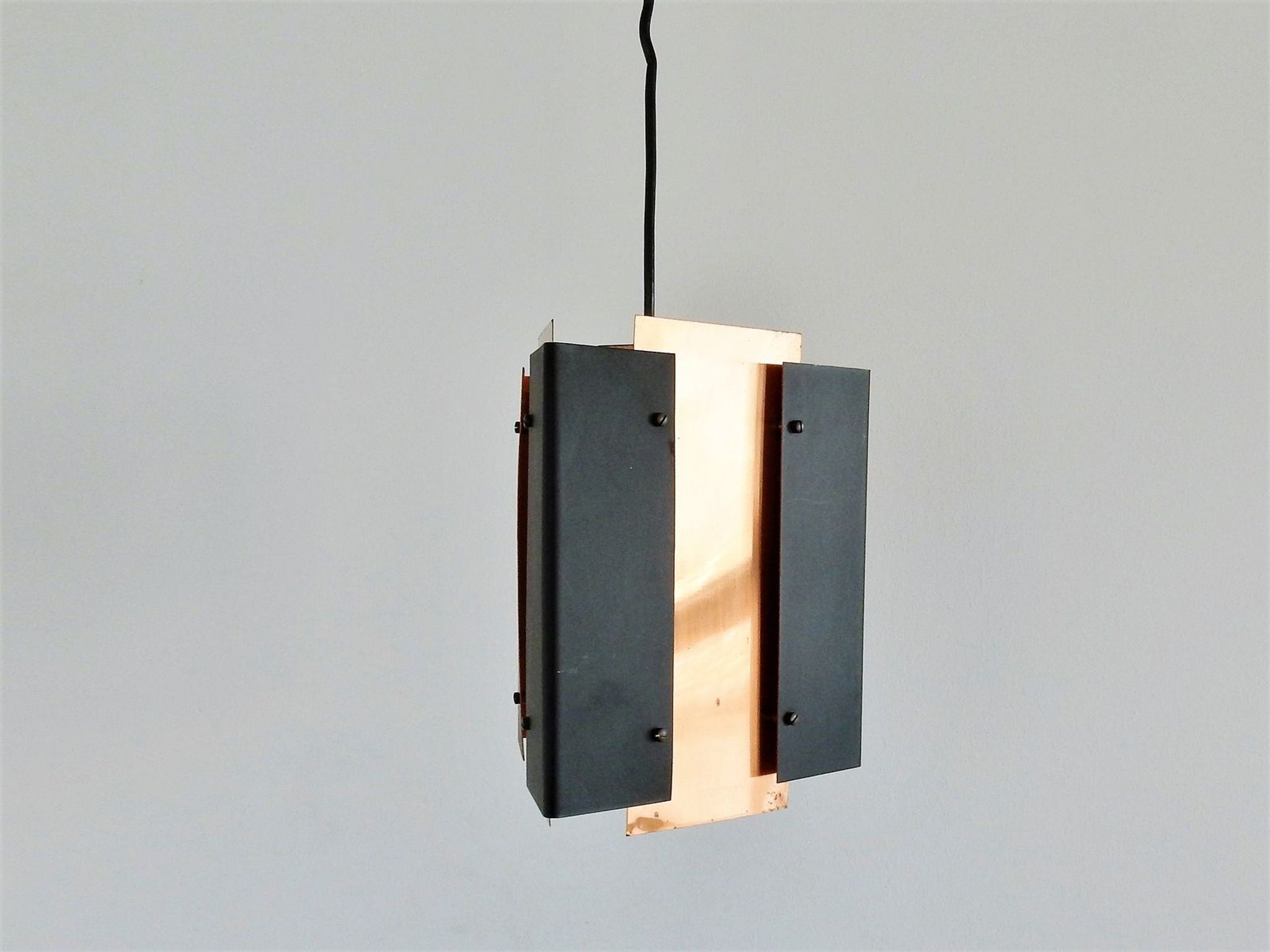 Suspension vintage triangulire en cuivre