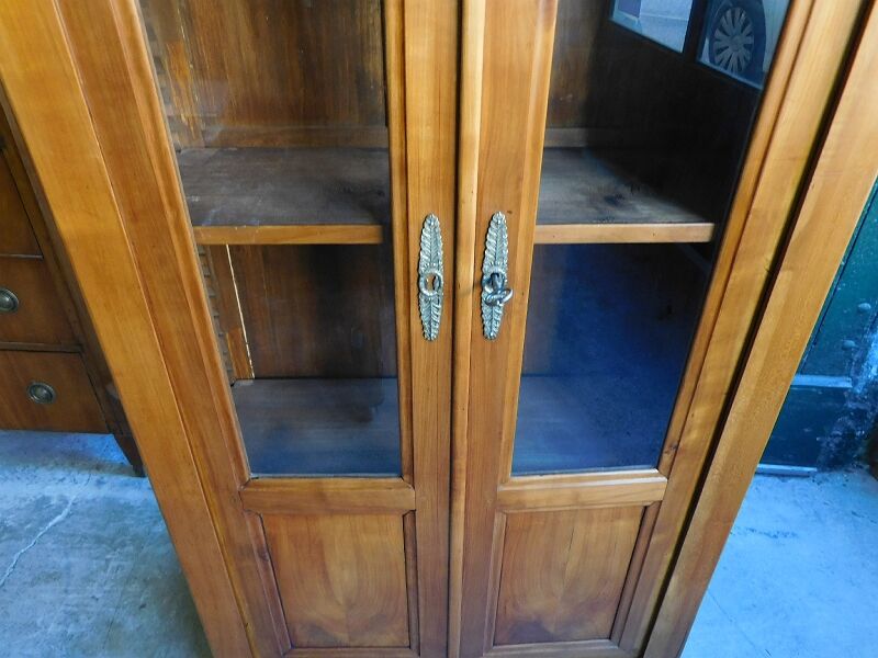 Bookcase Louis Philippe 2 doors in blond cherry tree