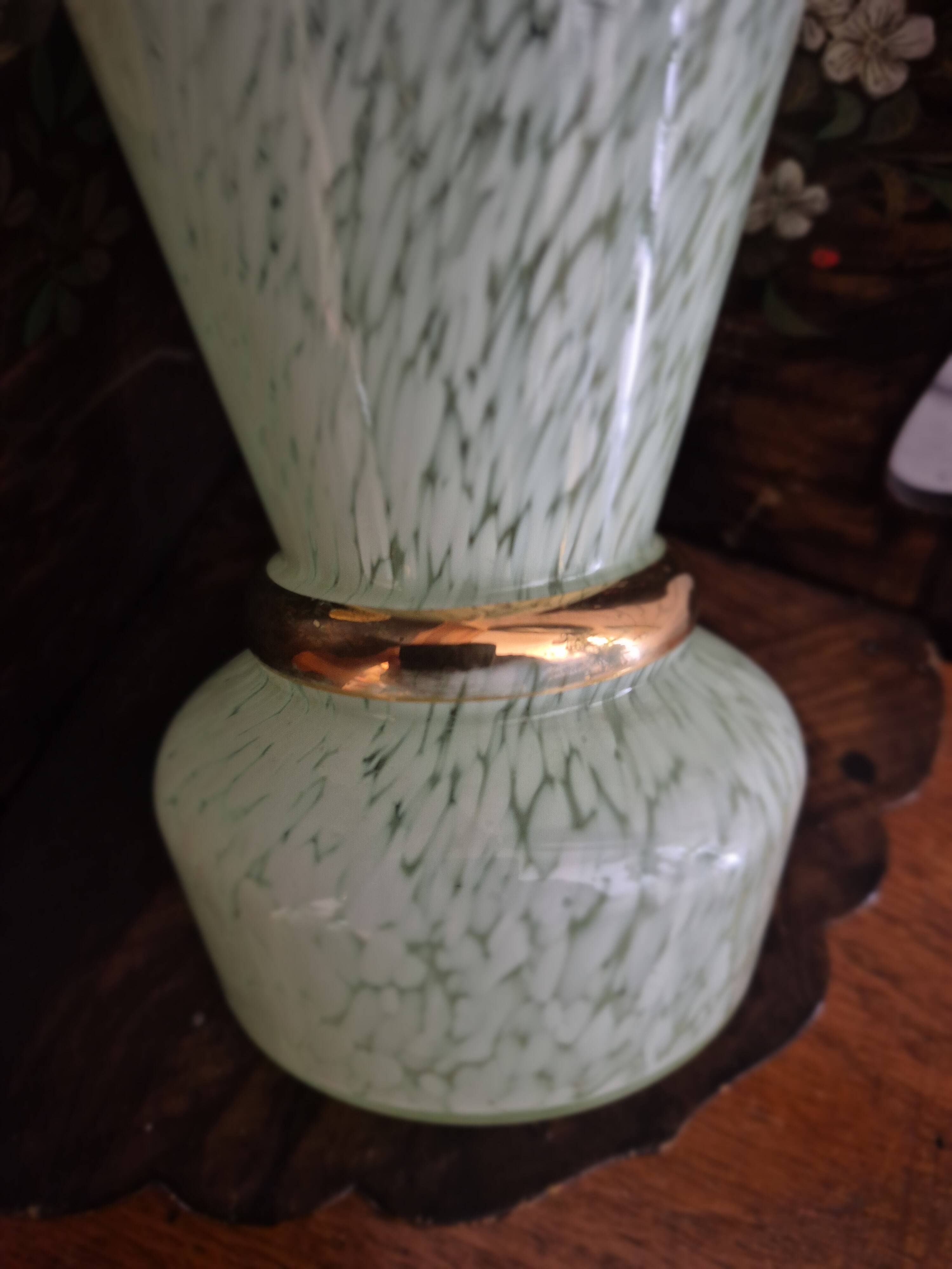 Vintage 50s Clichy glass vase