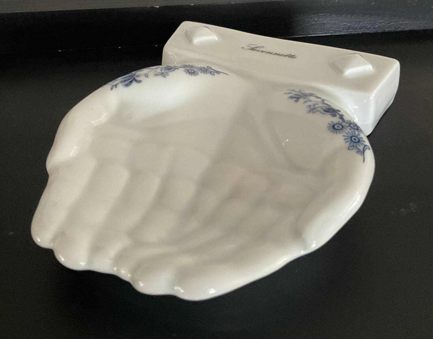 Vintage porcelain hand soap dish