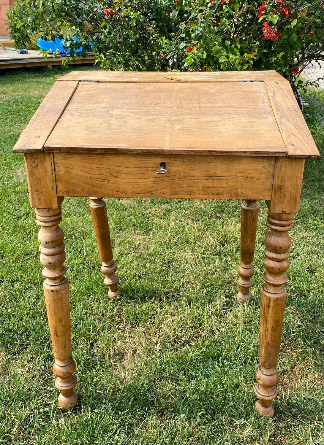 Bureau pupitre