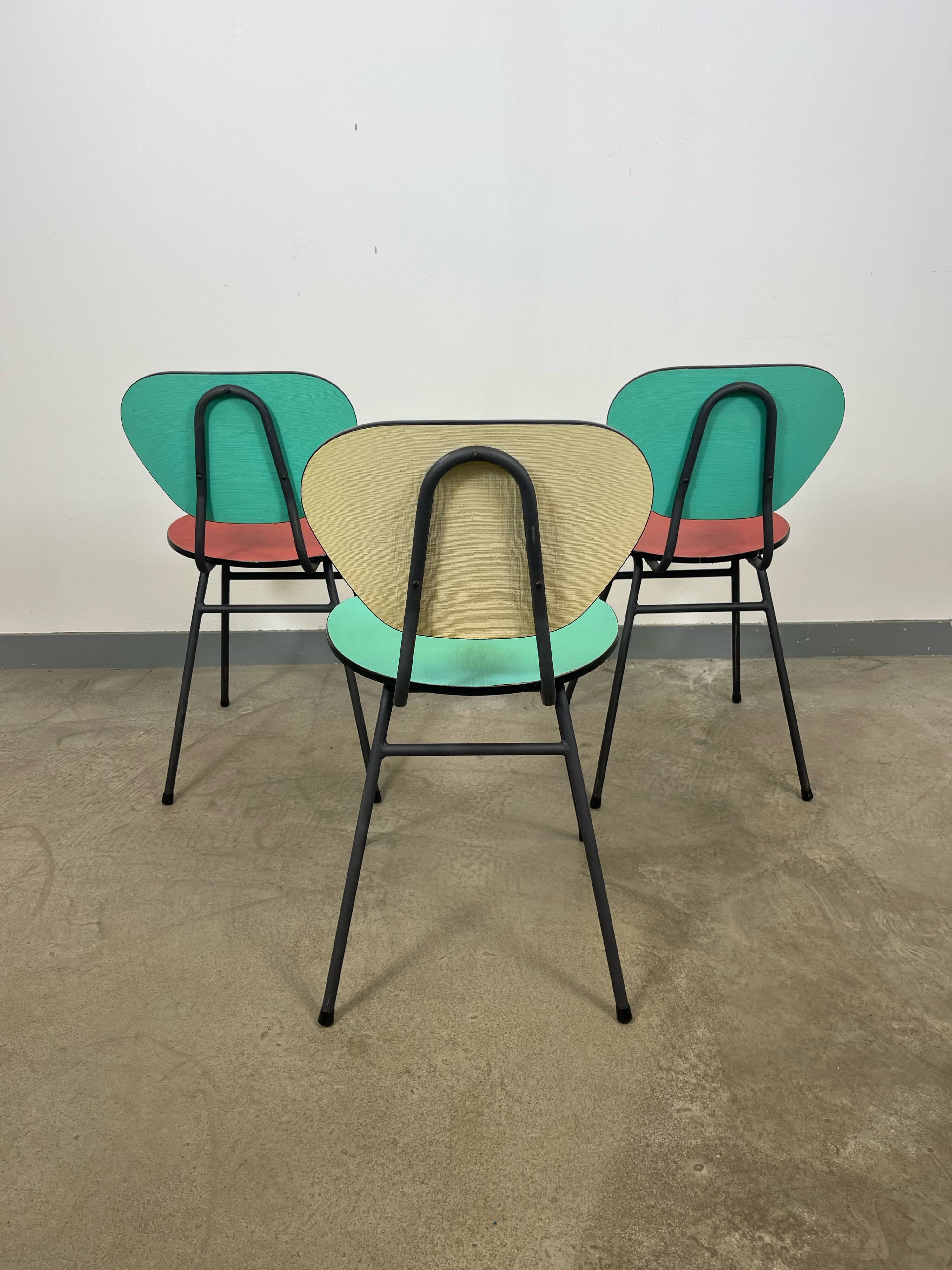 Set of 3 two-tone formica chairs from the 50s