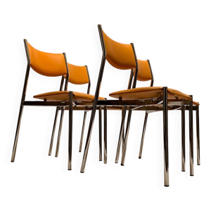 4 chaises tubulaires